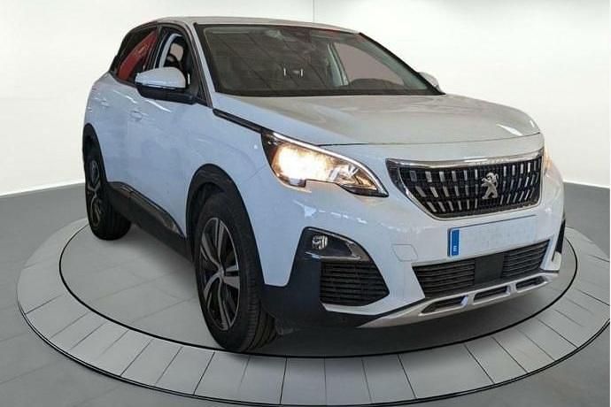 Usado Peugeot 3008 Allure 130 CV (95 kW) 2020