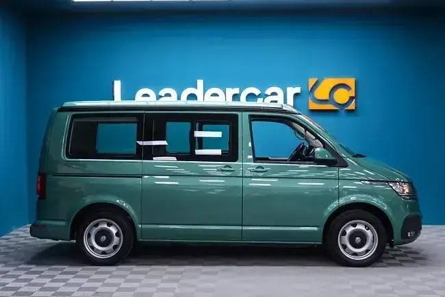 Usado VW California Beach 204 CV (150 kW) 2021 Verde Van