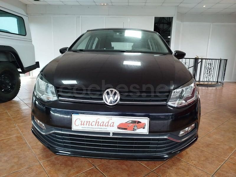 Usado VW Polo Advance 75 CV (55 kW) 2016 Negro Berlina