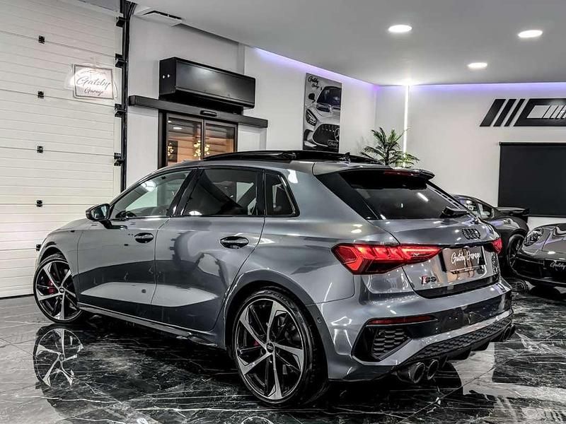 Usado Audi S3 Sportback Ambiente 310 CV (228 kW) 2021 Gris Utilitario