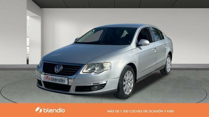 Gris Usado 2008 VW Passat Trendline Berlina | 7390 € (Precio justo) - Imagen 1/4