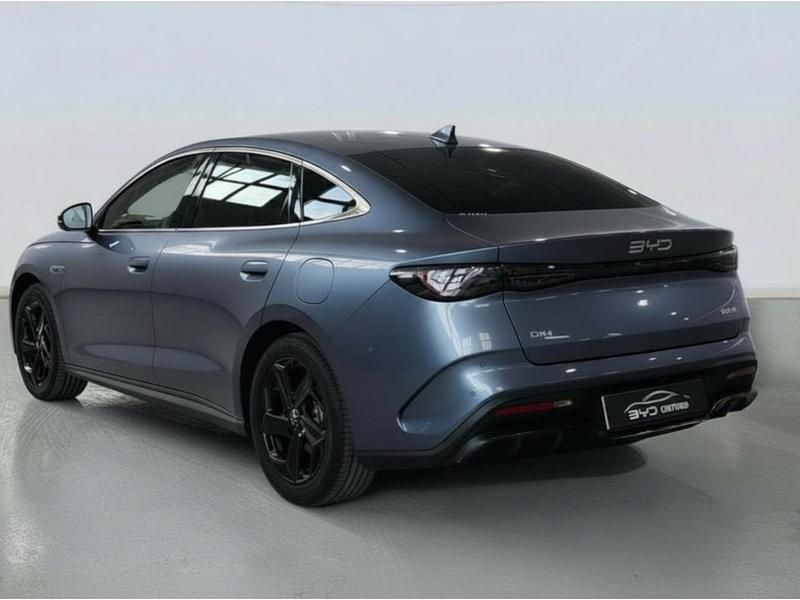 Usado BYD Seal Comfort 212 CV (155 kW) 2025 Azul Familiar