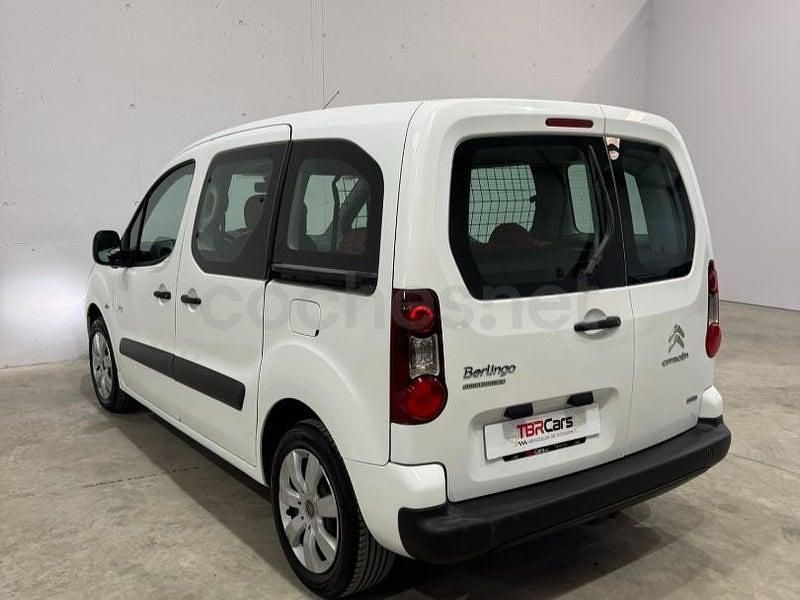Usado Citroën Berlingo Feel 100 CV (73 kW) 2016 Blanco Monovolumen
