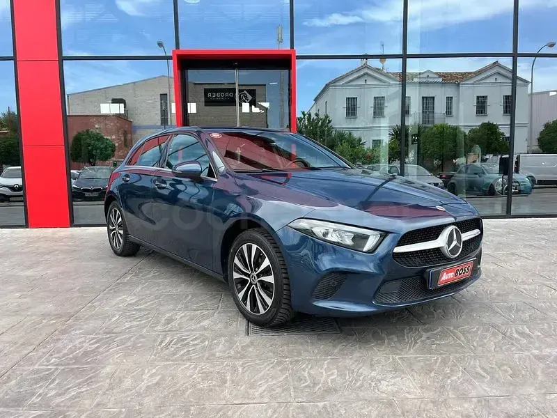 Usado Mercedes A250 218 CV (160 kW) 2023 Azul Berlina