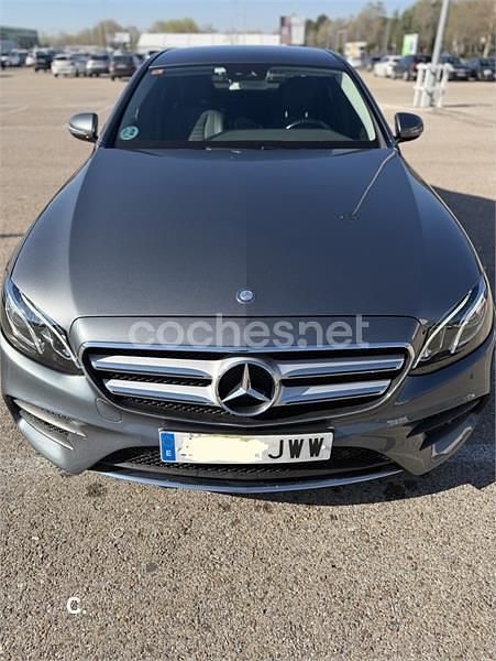 Usado Mercedes E220 194 CV (142 kW) 2017 Gris / plata Berlina