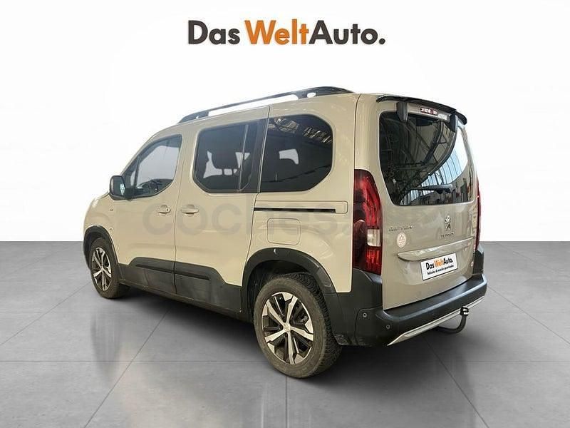 Usado Peugeot Rifter GT 130 CV (95 kW) 2021 Gris / plata Monovolumen