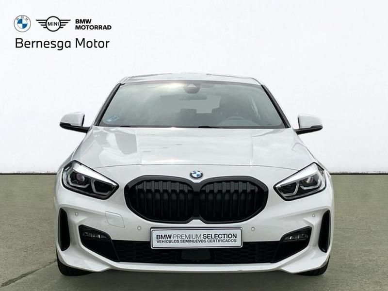 Usado BMW 118 Comfort Edition 140 CV (102 kW) 2024 Pintura sólida alpinweiss Utilitario
