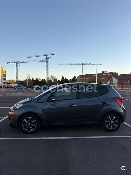 Usado Hyundai ix20 126 CV (92 kW) 2017 Gris / plata Utilitario