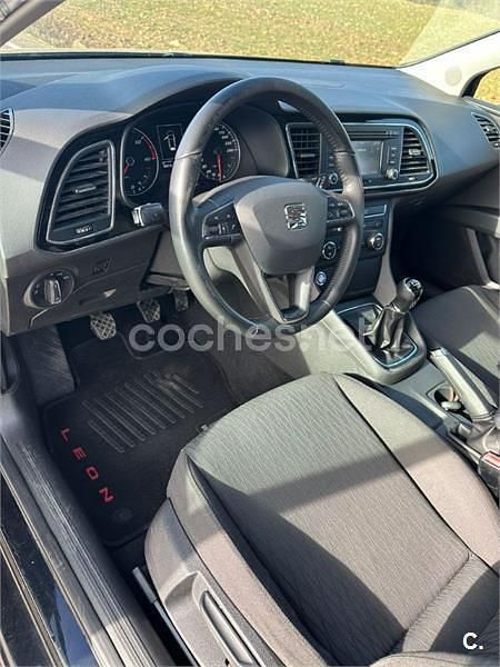 Usado Seat Leon Style 105 CV (77 kW) 2014 Negro Berlina