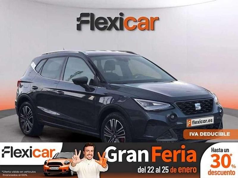 Gris Usado 2024 Seat Arona FR SUV | 16.490 € (Super precio) - Imagen 1/4