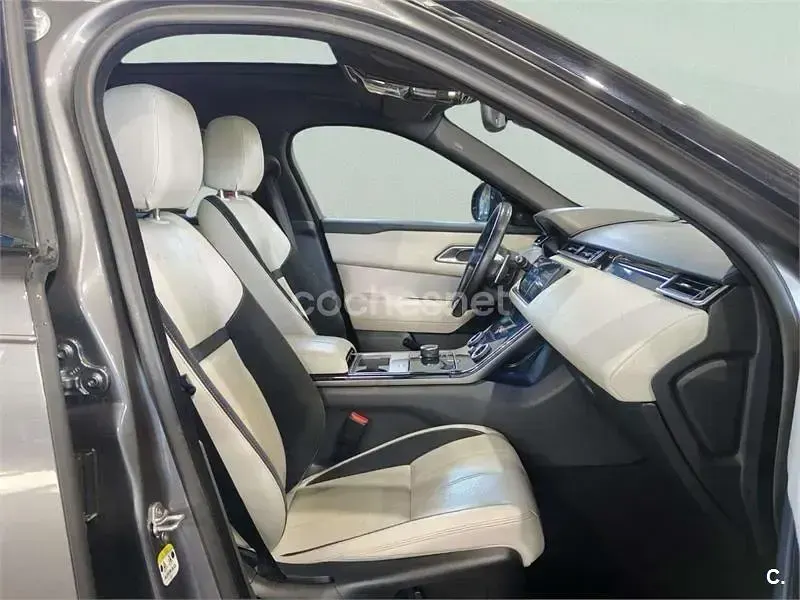 Usado Land Rover Range Rover Velar R-Dynamic 250 CV (183 kW) 2019 Gris / plata SUV