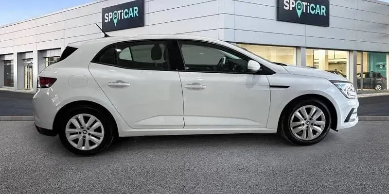 Usado Renault Mégane II Equilibre 116 CV (85 kW) 2022 Blanco Berlina