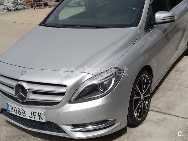 Brugt Mercedes B180 109 HK (80 kW) 2015 Hvid MPV