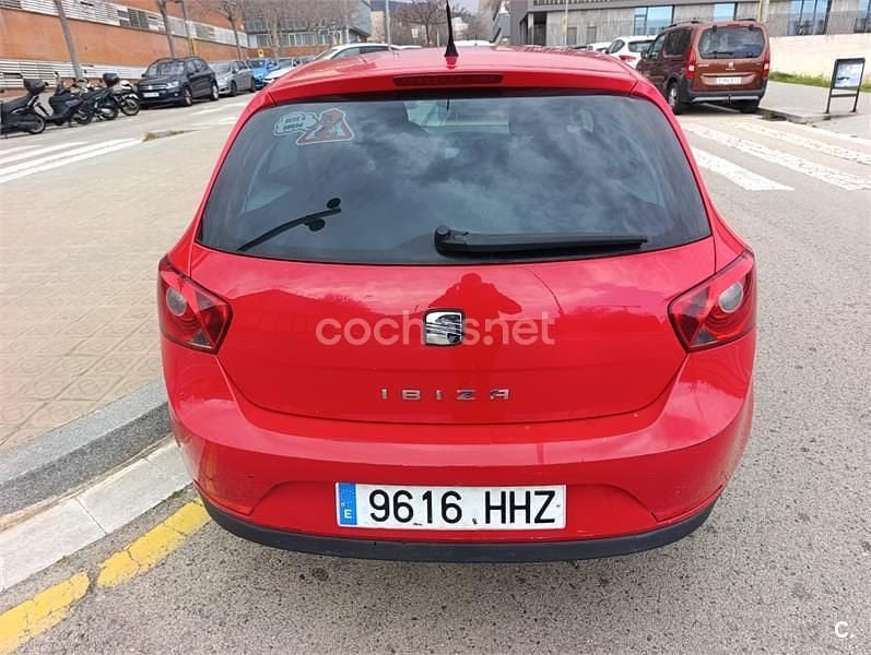 Usado Seat Ibiza Copa 85 CV (62 kW) 2012 Rojo Berlina