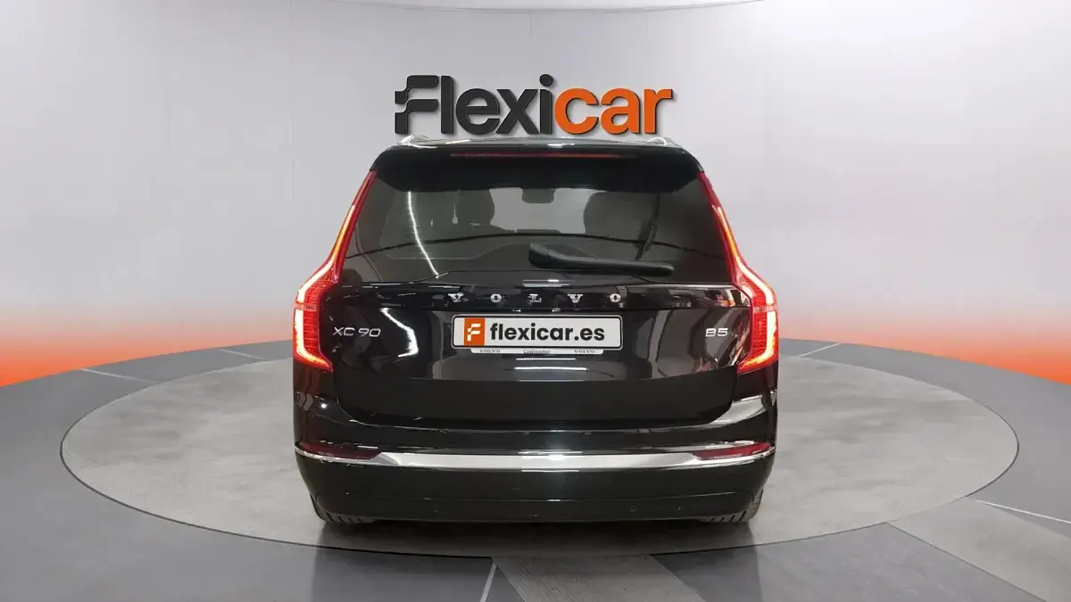 Usado Volvo XC90 Core 235 CV (172 kW) 2024 Negro SUV
