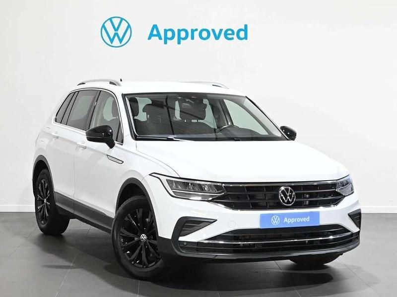Usado VW Tiguan Life 150 CV (110 kW) 2022 Blanco SUV