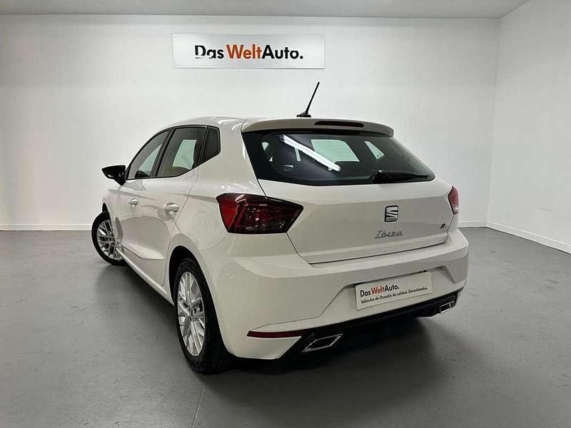 Usado Seat Ibiza FR 116 CV (85 kW) 2025 Blanco Utilitario