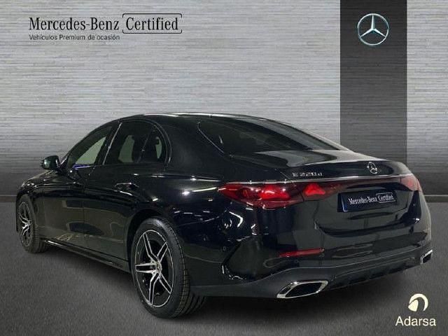 Usado Mercedes E220 197 CV (144 kW) 2025 Negro obsidiana