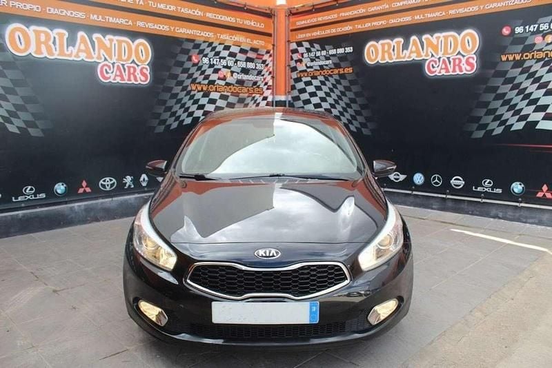 Usado Kia Ceed GT 90 HP (66 kW) 2015 Preto Citadino
