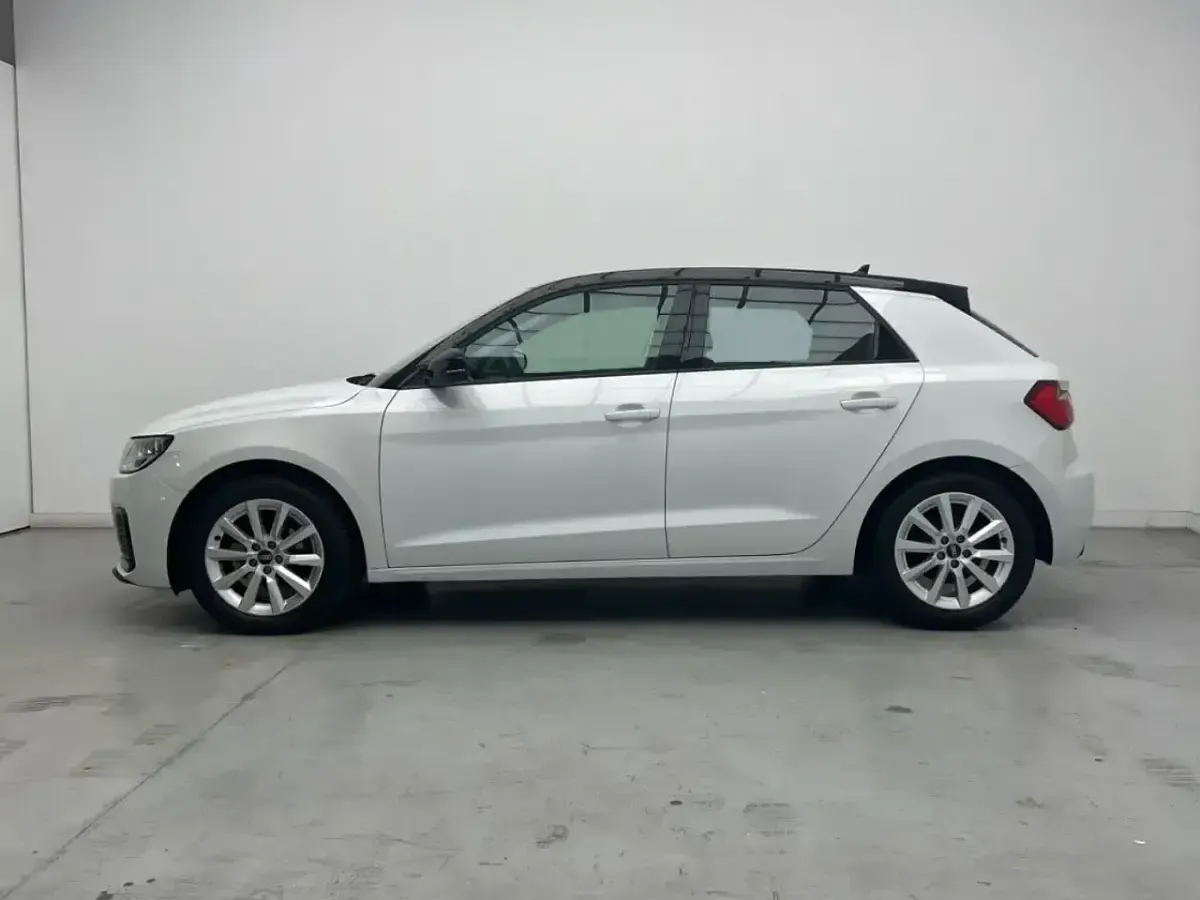 Usado Audi A1 Sportback Advanced 95 CV (69 kW) 2022 Blanco Utilitario
