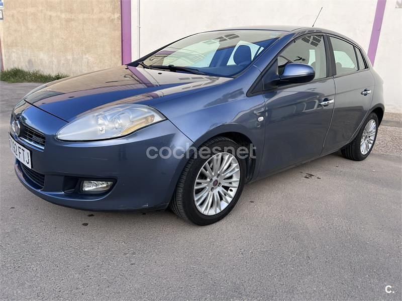Usado Fiat Bravo Dynamic 120 CV (88 kW) 2007 Azul Utilitario