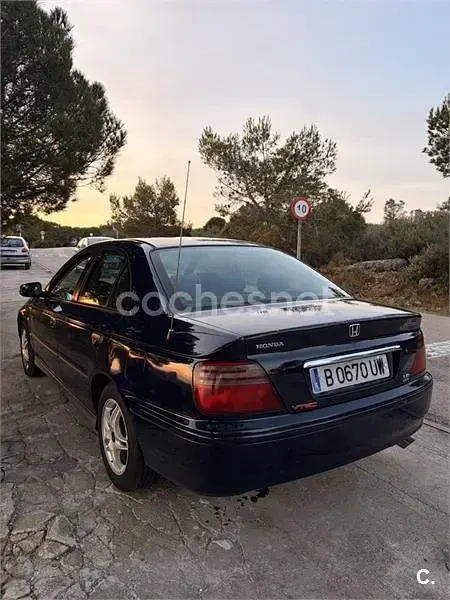 Usado Honda Accord LS 136 CV (100 kW) 1998 Azul Berlina