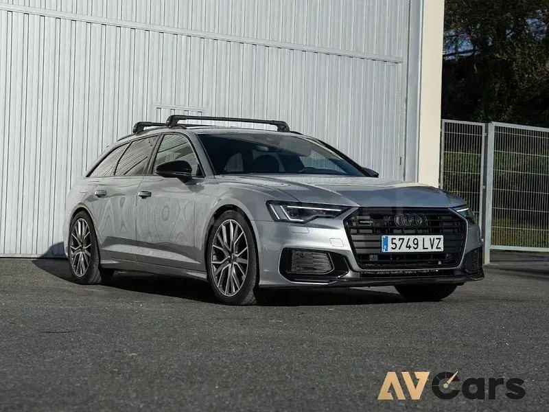Usado Audi A6 Design 245 CV (180 kW) 2022 Gris / plata Familiar