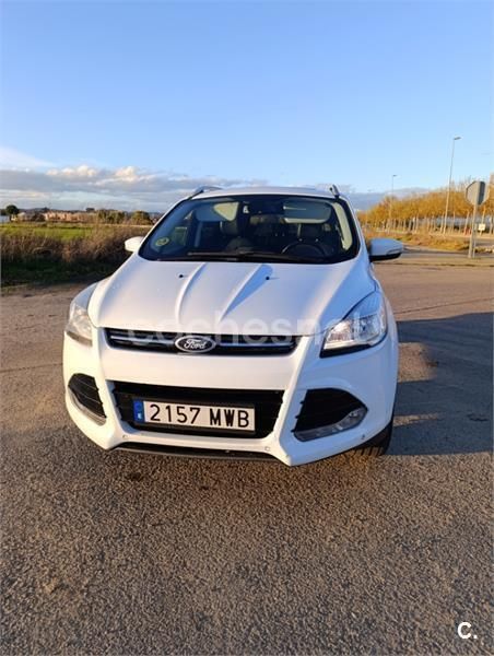 Blanco Usado 2014 Ford Kuga Titanium SUV | 8999 € (Super precio) - Imagen 1/4