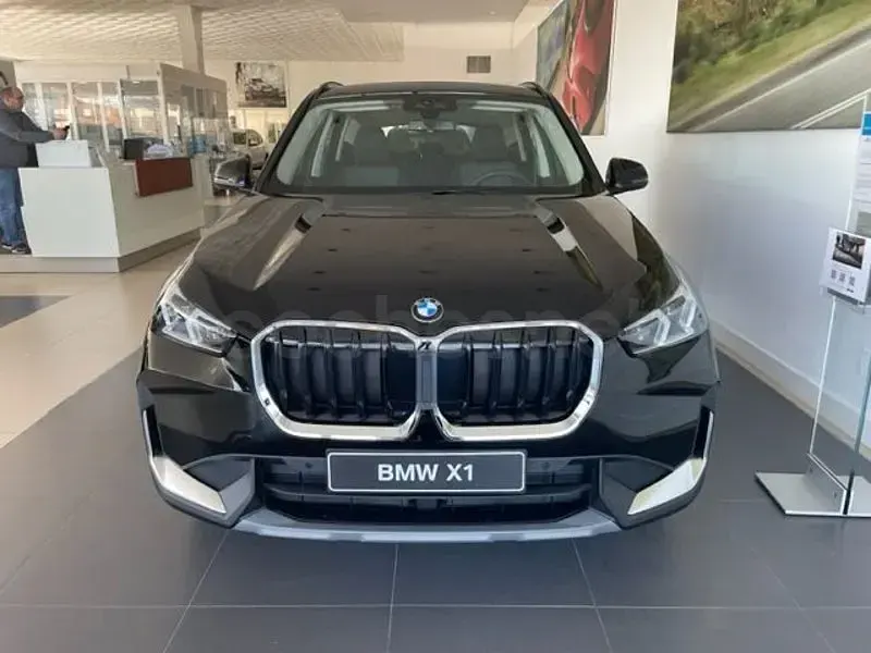 Nuevo BMW X1 163 CV (119 kW) 2026 Negro SUV