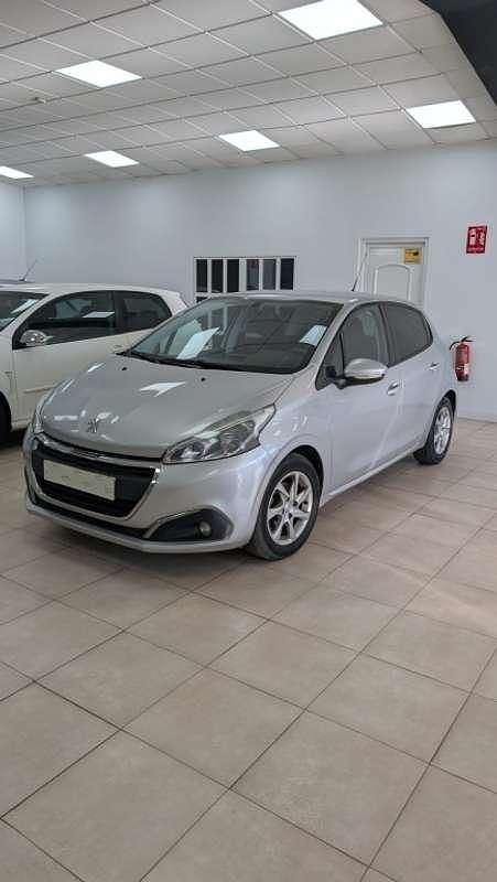 Usado Peugeot 208 Allure 82 CV (60 kW) 2016 Gris Utilitario