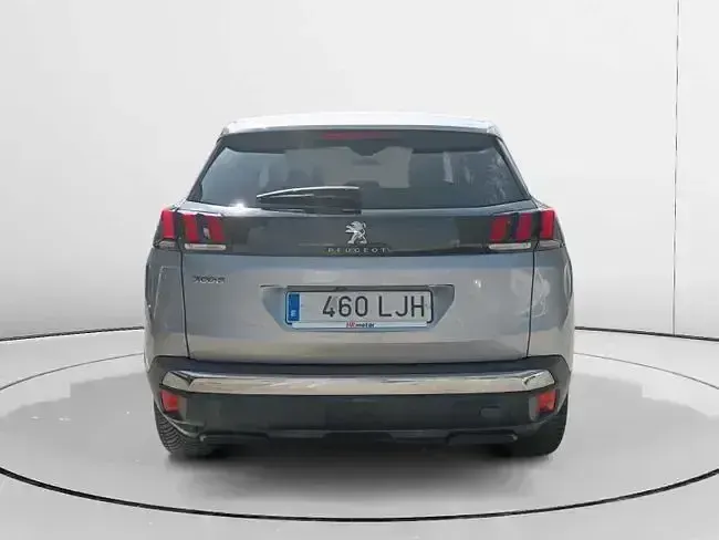 Usado Peugeot 3008 Active 130 CV (95 kW) 2020 Gris SUV