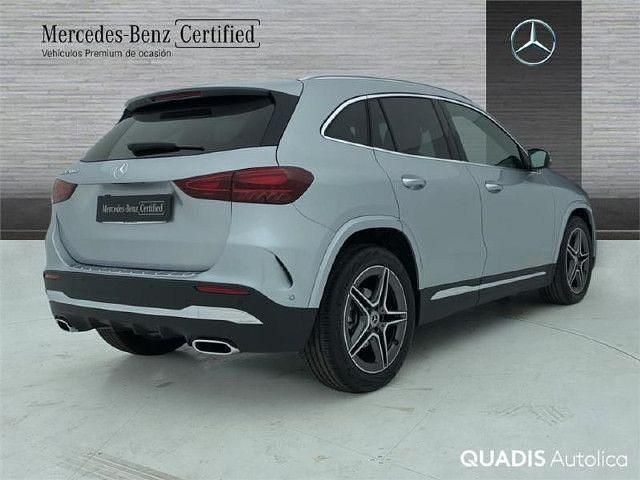 Usado Mercedes GLA200 AMG line 150 CV (110 kW) 2026 Plata hightech SUV