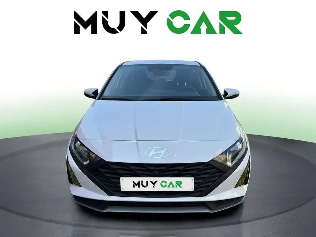 Usado Hyundai i20 80 CV (58 kW) 2025 Blanco Utilitario
