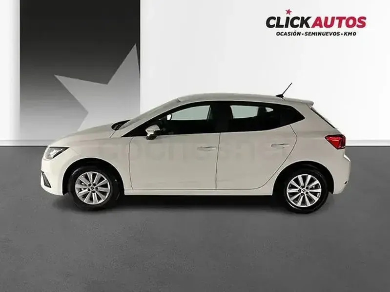 Usado Seat Ibiza Reference 95 CV (69 kW) 2025 Blanco Utilitario