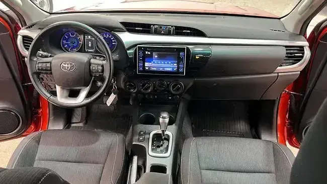 Usado Toyota HiLux 150 CV (110 kW) 2020 Naranja Pickup/Camioneta