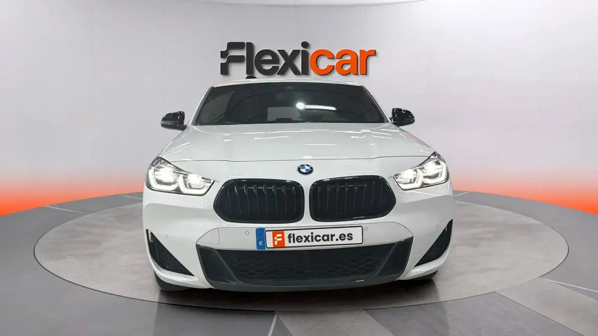 Käytetty BMW X2 150 HP (110 kW) 2023 Valkoinen Katumaasturi