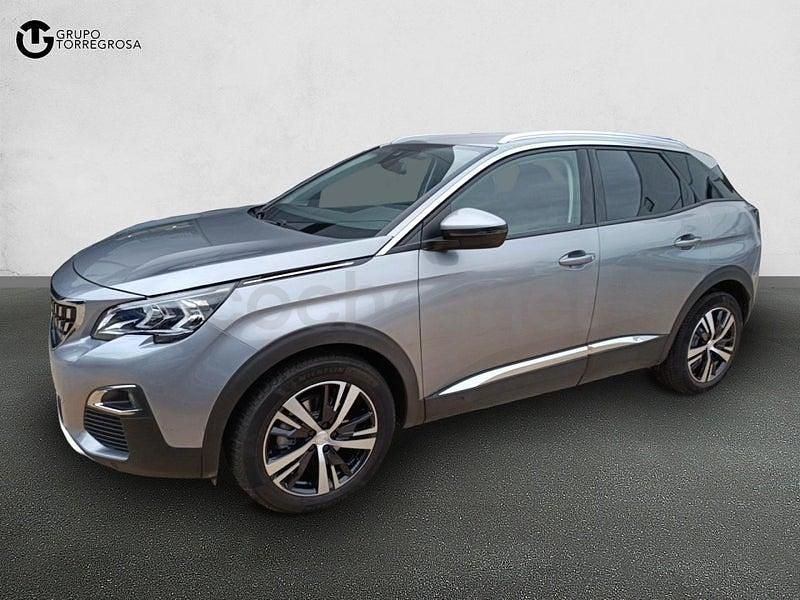 Usado Peugeot 3008 Allure 130 CV (95 kW) 2020 Gris / plata SUV