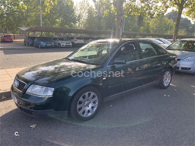 Usado Audi A6 150 CV (110 kW) 2001 Verde Berlina