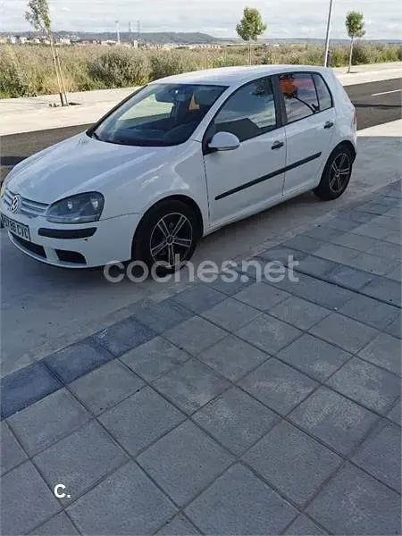 Usado VW Golf IV Sportline 102 CV (75 kW) 2005 Blanco Berlina