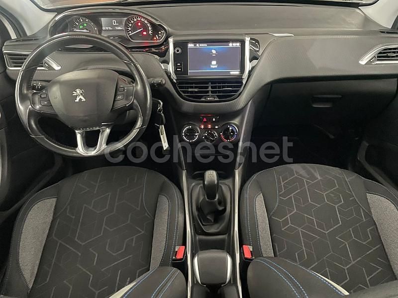 Usado Peugeot 2008 Allure 110 CV (80 kW) 2018 Blanco SUV