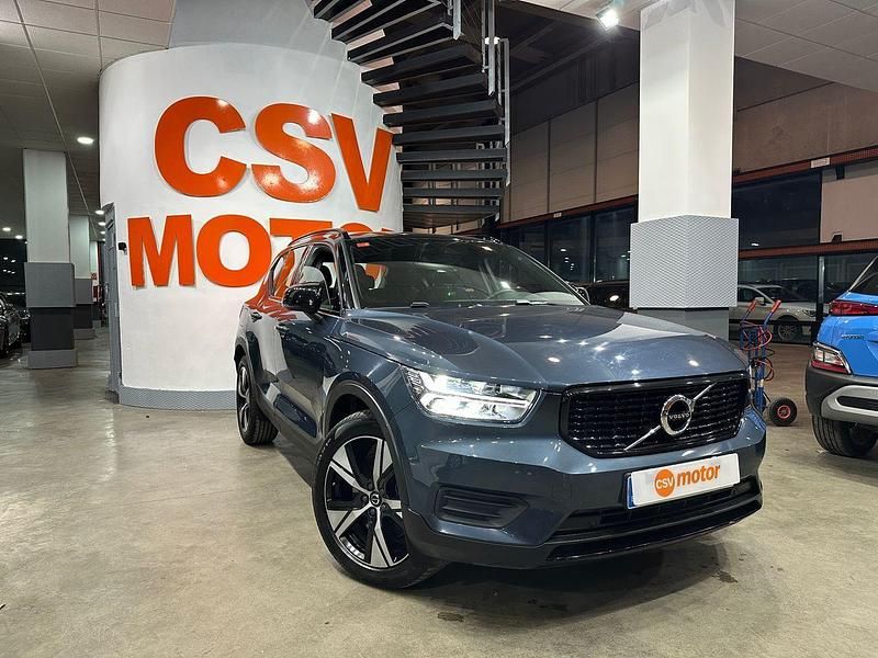 Usado Volvo XC40 R-Design 212 CV (155 kW) 2021 Azul SUV