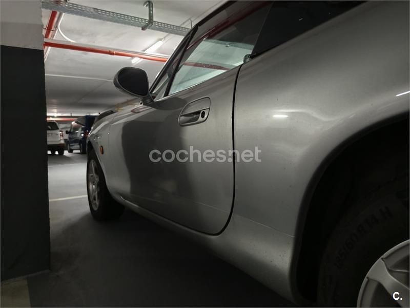 Usado Mazda MX5 Exclusive 110 CV (80 kW) 2002 Gris / plata Descapotable