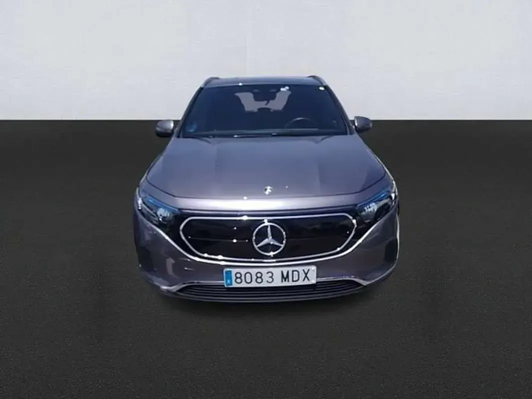 Begagnad Mercedes EQA300 167 kW (228 HK) 2023 Grå SUV