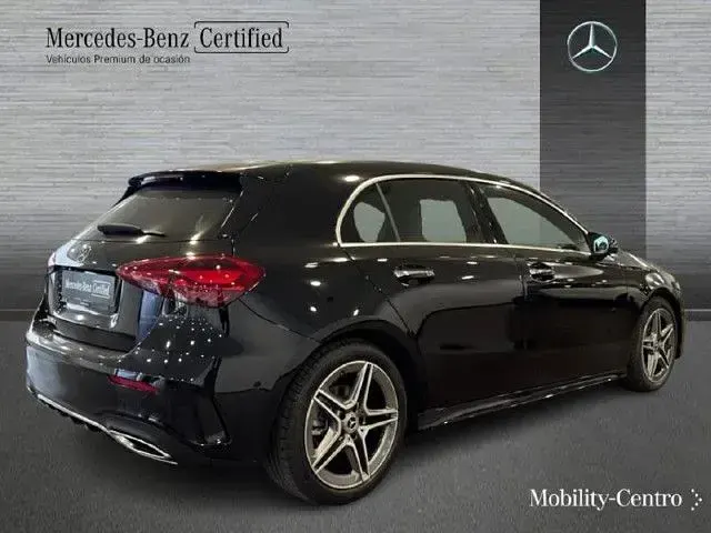 Usado Mercedes A200 150 CV (110 kW) 2024 Negro noche Berlina