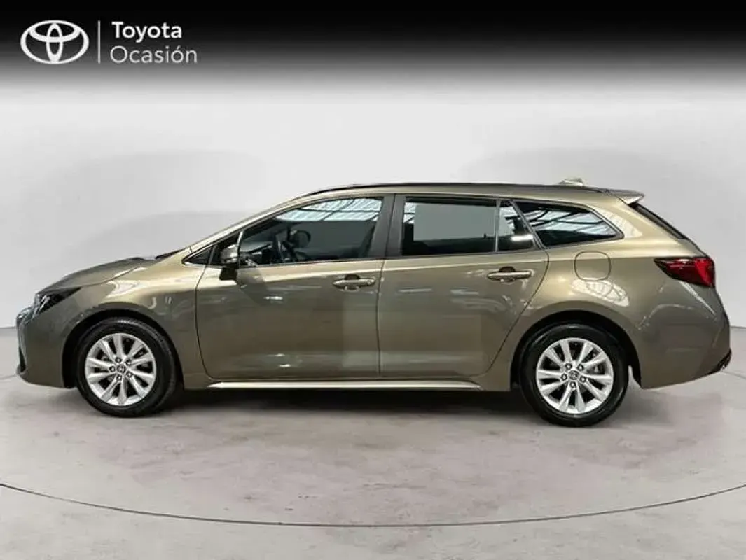Nuevo Toyota Corolla Active 140 CV (102 kW) 2025 Marrón Familiar