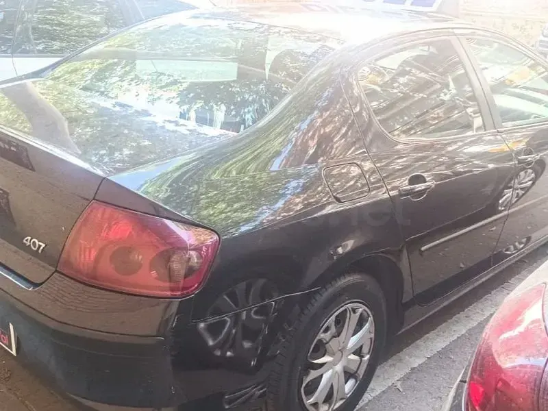 Usado Peugeot 407 Sport 110 CV (80 kW) 2007 Negro Berlina