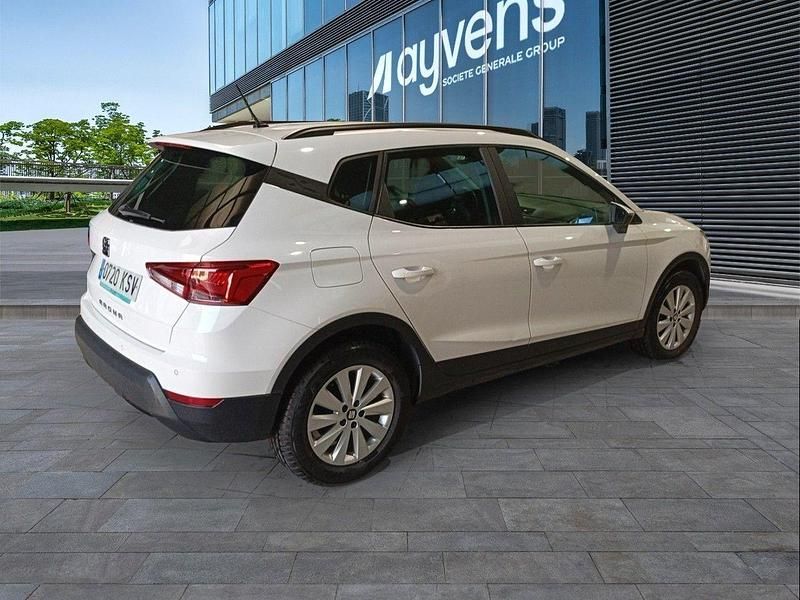 Usado Seat Arona Ecomotive 95 CV (69 kW) 2019 Blanco SUV
