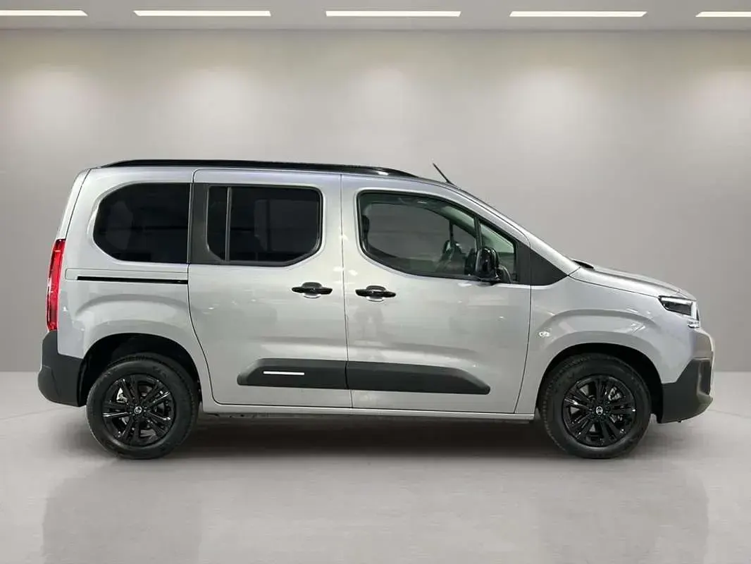 Usado Citroën e-Berlingo 102 CV (75 kW) 2025 Gris Monovolumen
