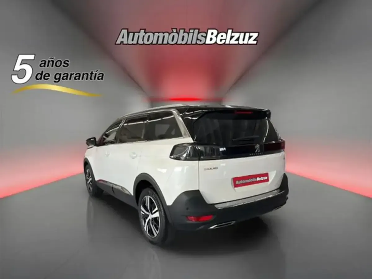 Usado Peugeot 5008 GT 131 CV (96 kW) 2022 Blanco SUV