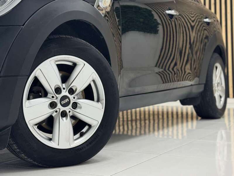 Usado Mini One D Countryman 90 CV (66 kW) 2015 Negro SUV